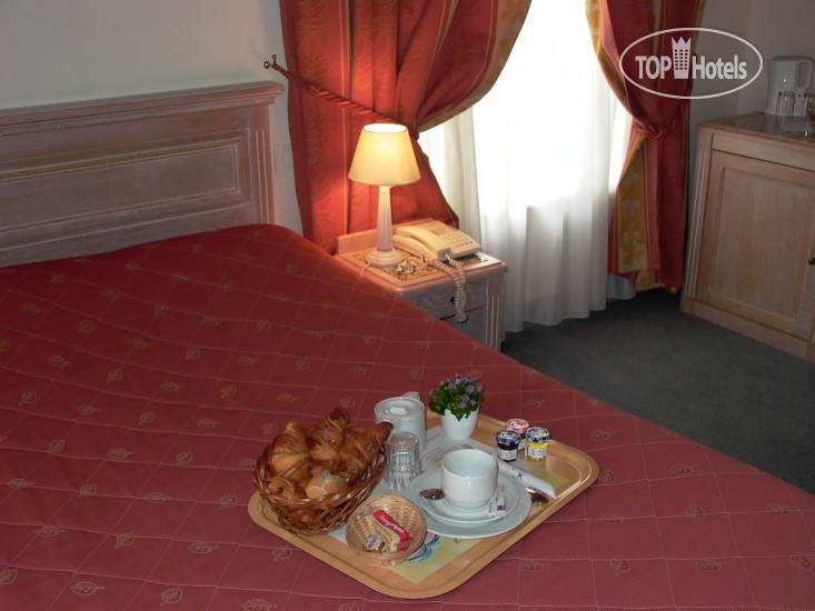 Hotelier's photos Aux Sacres Reims Centre 3*