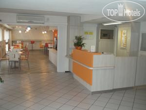 Фото Premiere Classe Tarbes Est - Parc des Expositions
