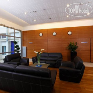 Фото Appart’City Clichy-la-Garenne