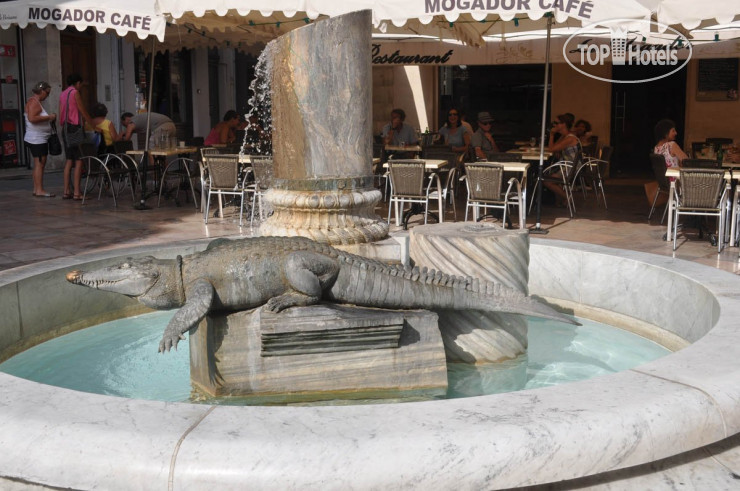 Hotelier's photos Hotel De L Amphitheatre 3*
