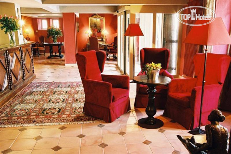 Hotelier's photos Best Western Le Donjon Les Remparts 4*
