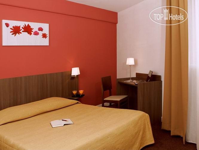 New photos from tourists Citea Perpignan 2*