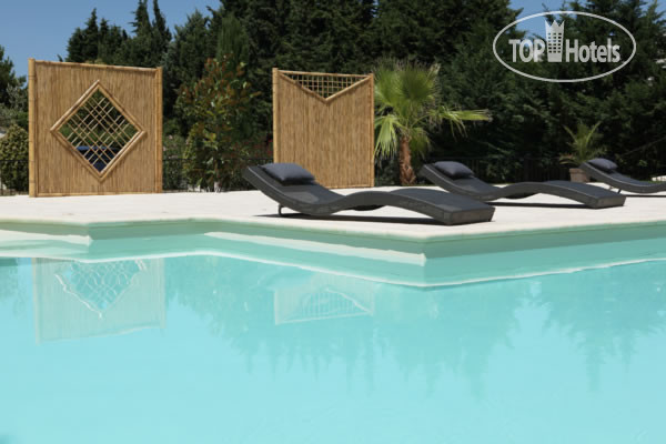 Hotelier's photos Brit Hotel Avignon Sud-Le Calendal 3*