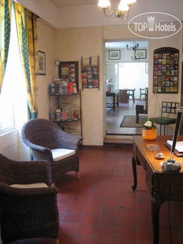 Hotelier's photos Au Saint Roch Hotel et Jardin 2*