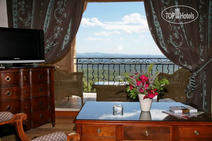 Hotelier's photos La Bastide de Tourtour 4*