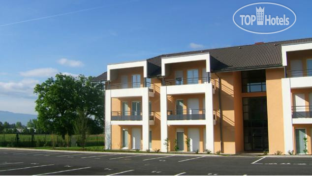 Hotel photo Residhome Appart Hotel Le Carre D Or 3*