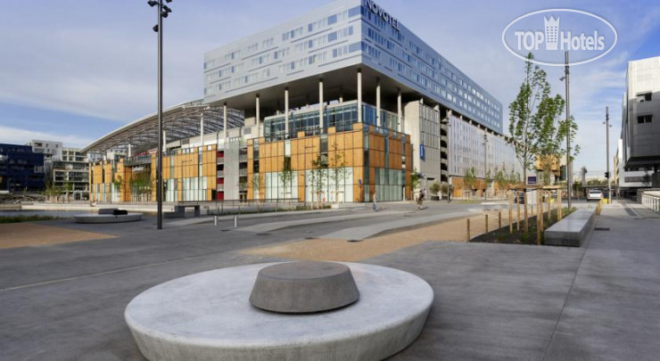 Hotel photo Novotel Lyon Confluence 4*