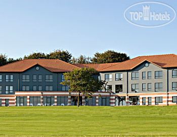 Hotelier's photos Best Western Aa Saint-Omer Hotel du Golf 3*