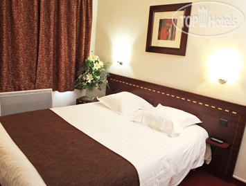 New photos from tourists Hotel des Tours 3*
