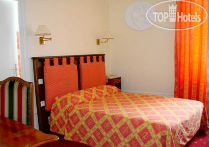 New photos from tourists Comfort Hotel Francois 1er 2*