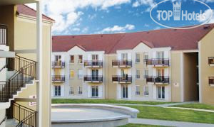 Hotel photo Residhome Appart Hotel Roissy Village 3*