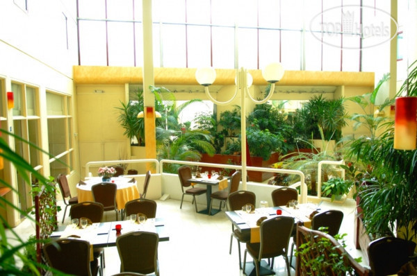 Hotel photo Kyriad Paris Est - Bois de Vincennes 3*