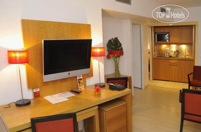 New photos from tourists Residhome Courbevoie la Defense 4*
