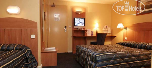 New photos from tourists Kyriad Paris Ouest - Villeneuve la Garenne 3*