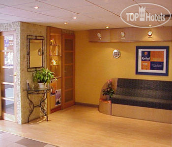 New photos from tourists Kyriad Nice Port 2*
