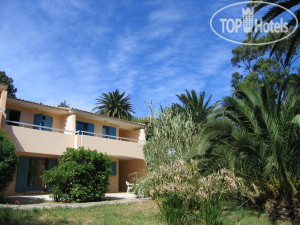 Hotelier's photos Residhotel Le Domaine De La Pinede APT