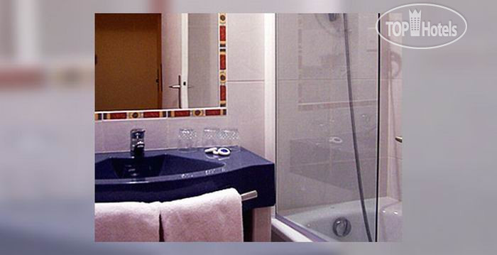 New photos from tourists Azur Hotel 3*