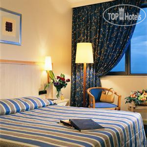 Новые добавленные фото туристов Hyatt Regency Paris Etoile 4*
