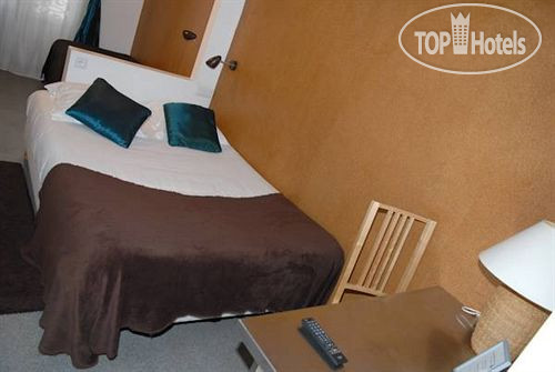 New photos from tourists Oasis Montparnasse Hotel 2*