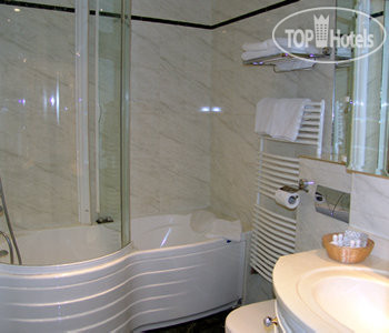 New photos from tourists Maison Albar Hotels Le Champs-Elysees 5*