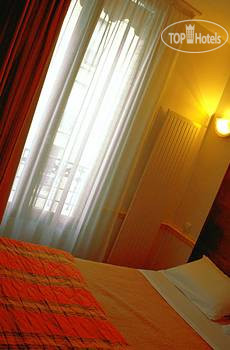 New photos from tourists Pavillon Courcelles Parc Monceau 3*