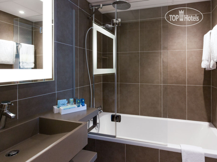New photos from tourists Novotel Paris 17 4*