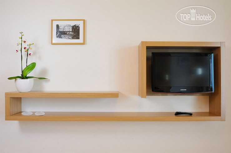 New photos from tourists Residhome Carrieres La Defense 3*