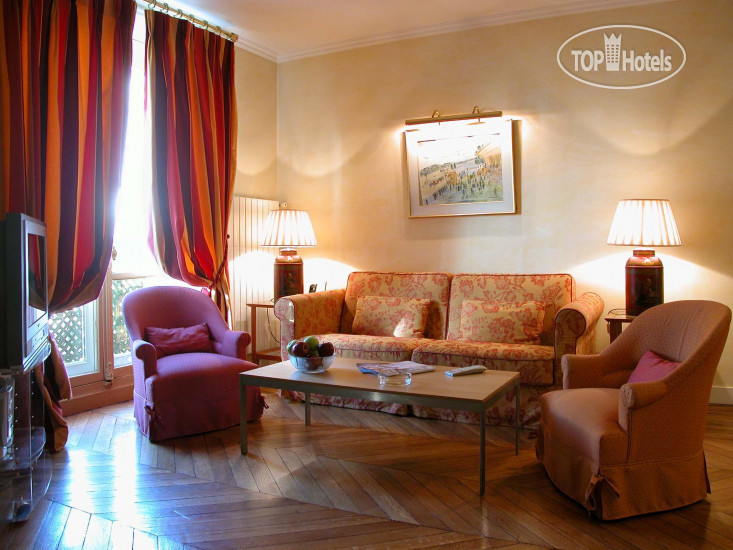 Hotelier's photos BridgeStreet Champs Elysees Berri 3*
