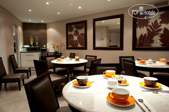 New photos from tourists Arc Elysees 3*