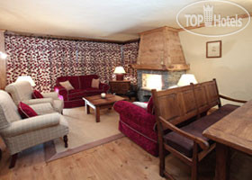New photos from tourists Les Carats APT