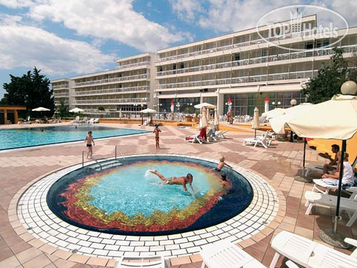 Новые добавленные фото туристов Holiday 3*