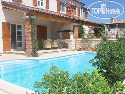 Hotelier's photos Villa Holiday 3*