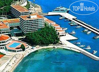 Hotelier's photos Radisson Blu Resort 4*