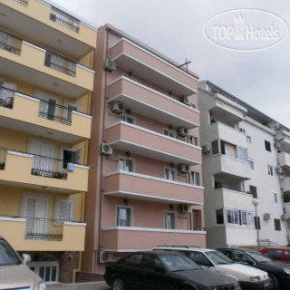 Villa Roza 2*