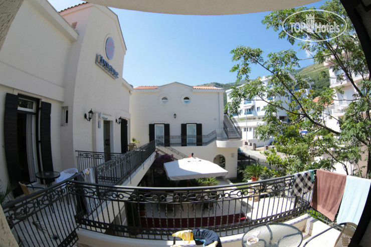 Djuric Hotel 3*
