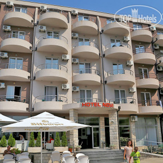 Photos Novi