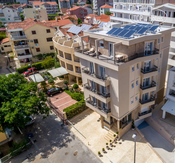 Hotelier's photos Al Mare Apartments 4*