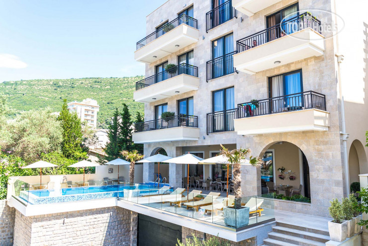 Hotel photo Amfora Petrovac 4*
