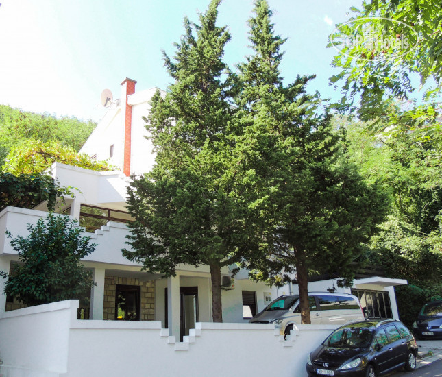 Hotelier's photos Villa Budvanka 3*