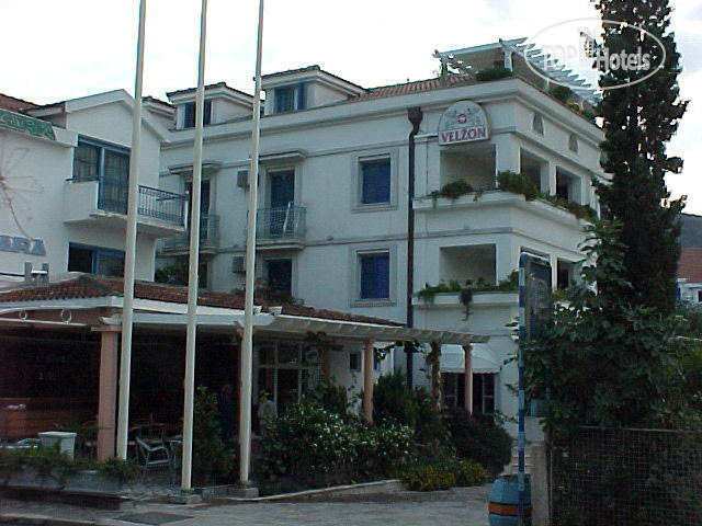 Hotelier's photos Velzon 3*