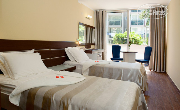 New photos from tourists Hotel Tara 4*