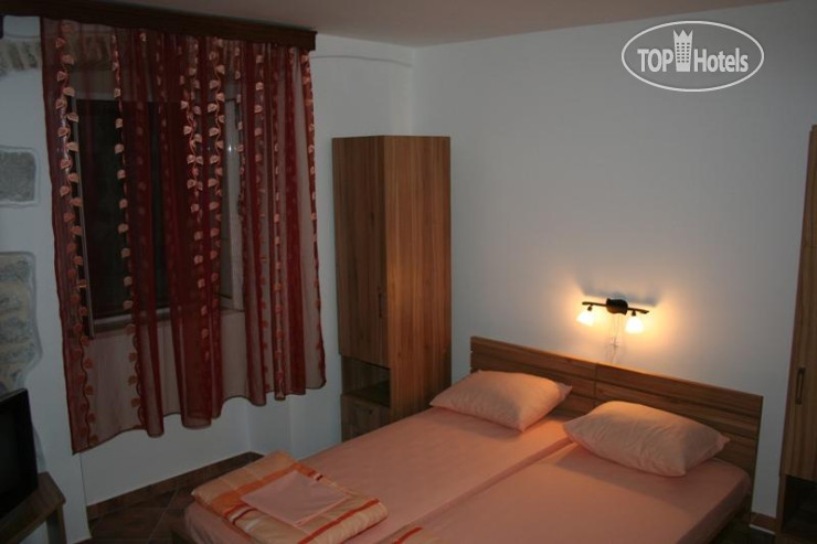 Hotel photo D & Sons 4*