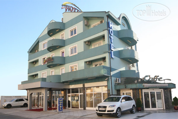 Hotelier's photos Kostas 4*