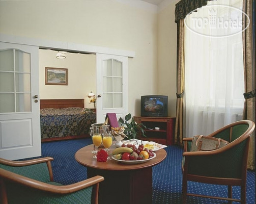 New photos from tourists Anglicky dvur 4*