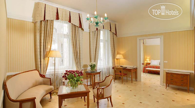New photos from tourists Paris 5*