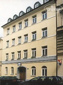 Hotelier's photos Alia Hostel 3*