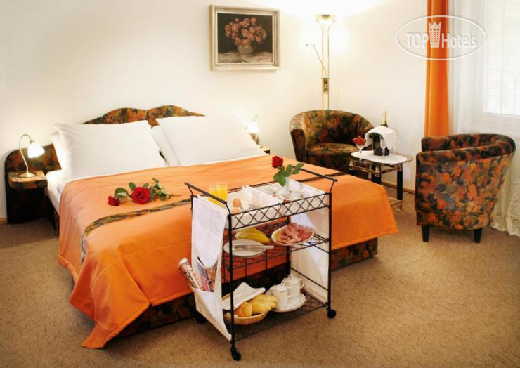 New photos from tourists Lucie Pension 3*