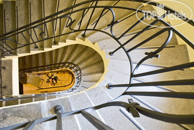 New photos from tourists Henry 3*