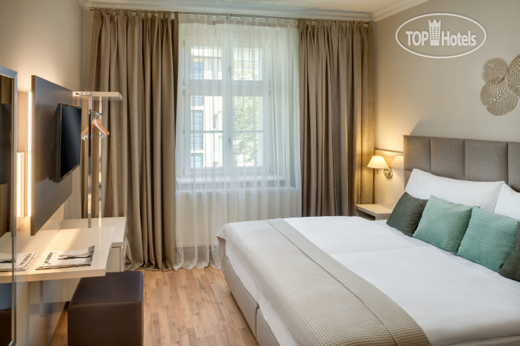 New photos from tourists Louren Apartments
