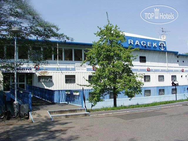 Hotel photo Botel Racek 3*